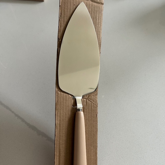 Pie Server in Taupe by Noon & Moon, New in Box - Picture 1 of 7